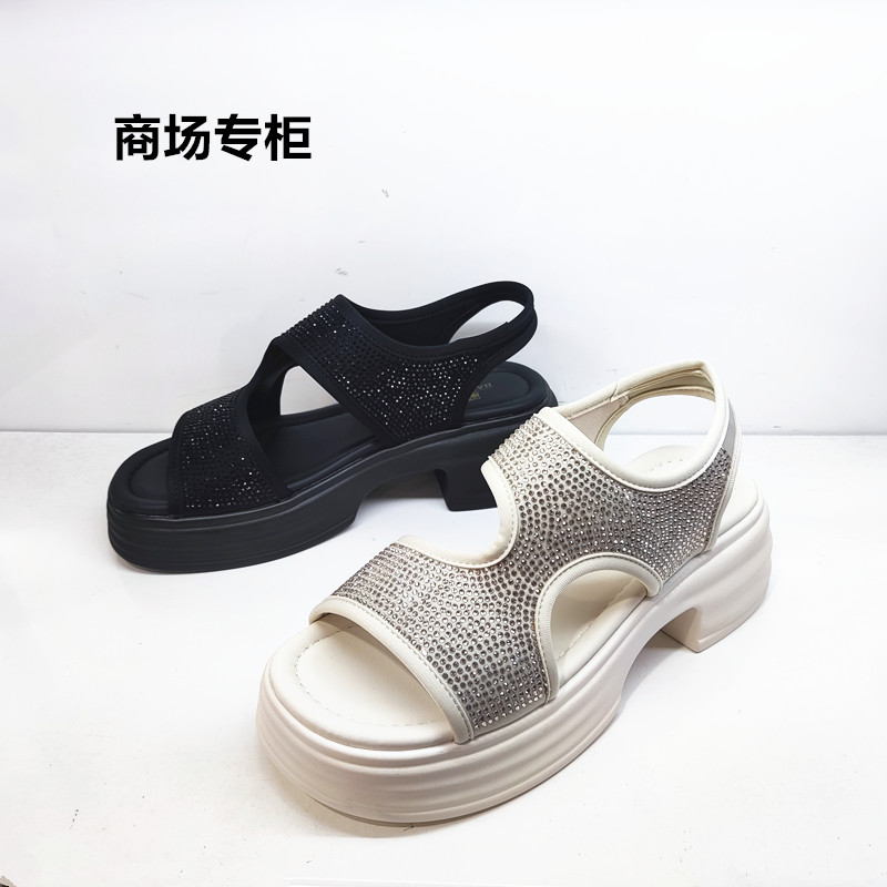 2025夏季新款潮流时尚休闲女凉鞋