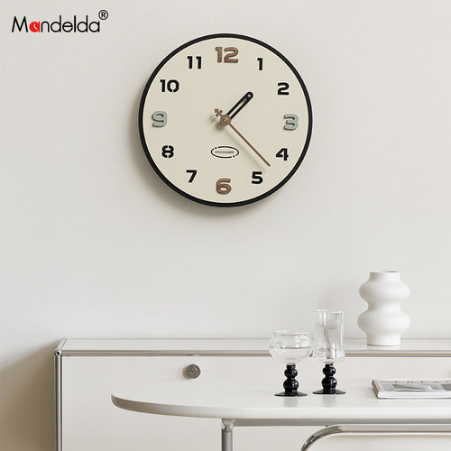 2026新款奶油风艺术大气挂钟