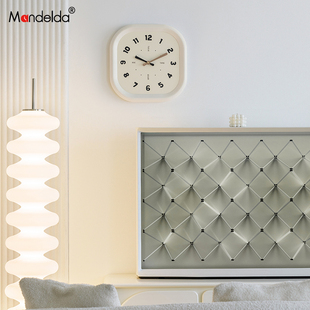 Mandelda免打孔2026新款 复古挂钟客厅现代简约大气创意时钟表挂墙