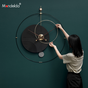 Mandelda大尺寸北欧轻奢挂钟客厅装 饰钟表画餐厅挂墙时钟2025新款