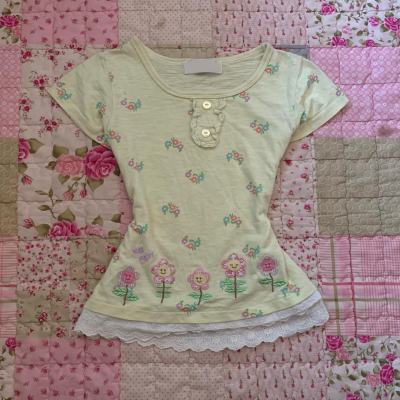 Y2k童趣笑脸花朵刺绣T恤女浅黄碎花收腰荷叶边蕾丝拼接短袖上衣