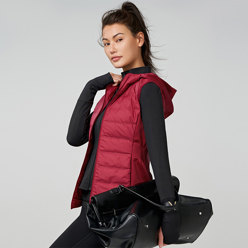 AS144S31爱慕运动马甲女上衣冬新款正品红色带帽休闲运动羽绒背心