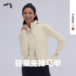 AIMER 爱慕运动秋野女士秋冬轻量夹棉马甲上衣MOTP0043 MOVE