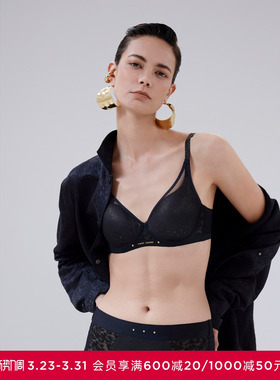 AIMER CHUANG明动7内衣女薄杯大胸显小透气洞洞杯文胸CA111891