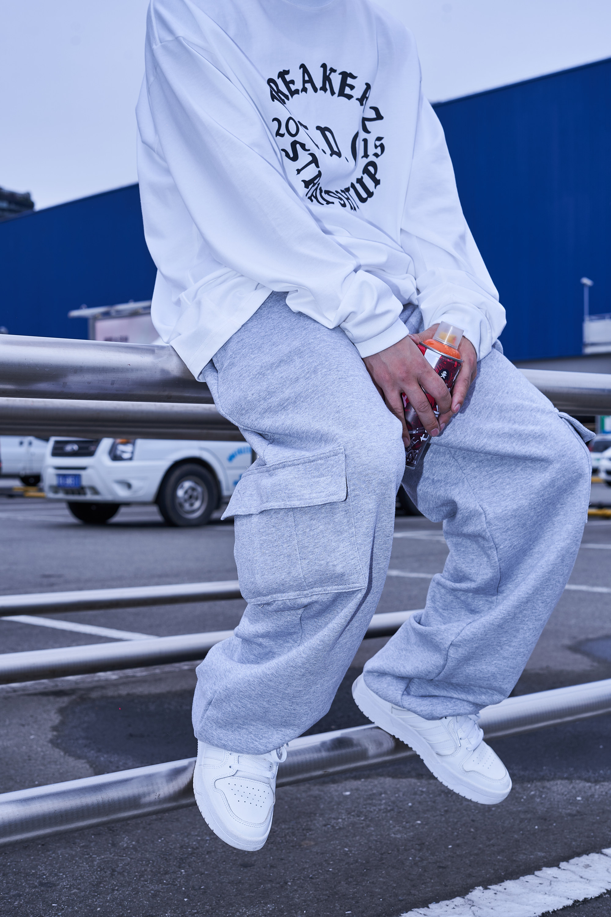 灰色工装长裤卫裤SBKZ