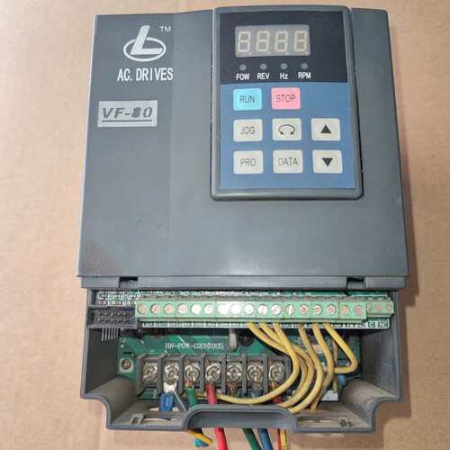 (议价)圣安变频器1.5kw380V VF80-3015机