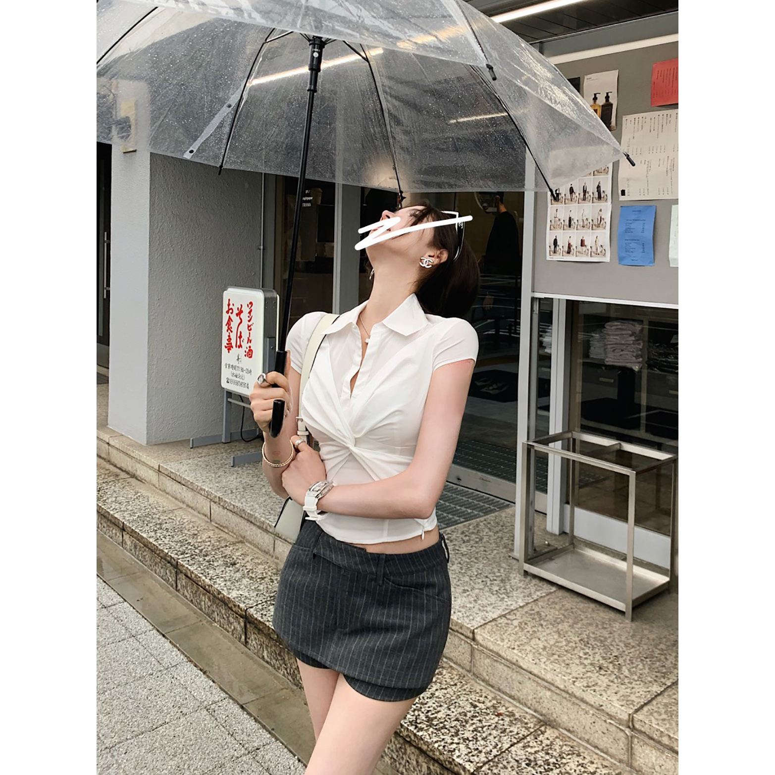 现货【摩登OL】通勤人的品——是久穿经典扭结衬衫/高智条纹裙裤