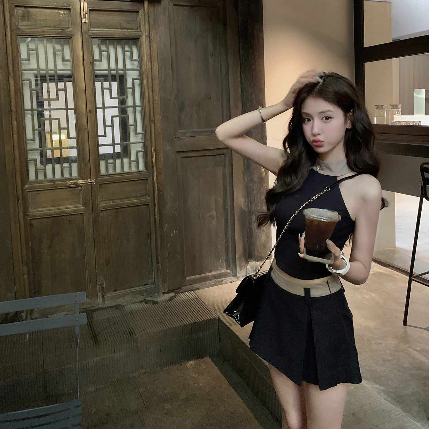 momolancy【杜苏拉小姐】又嗲又酷的小众时尚感暗纹无袖top/dress