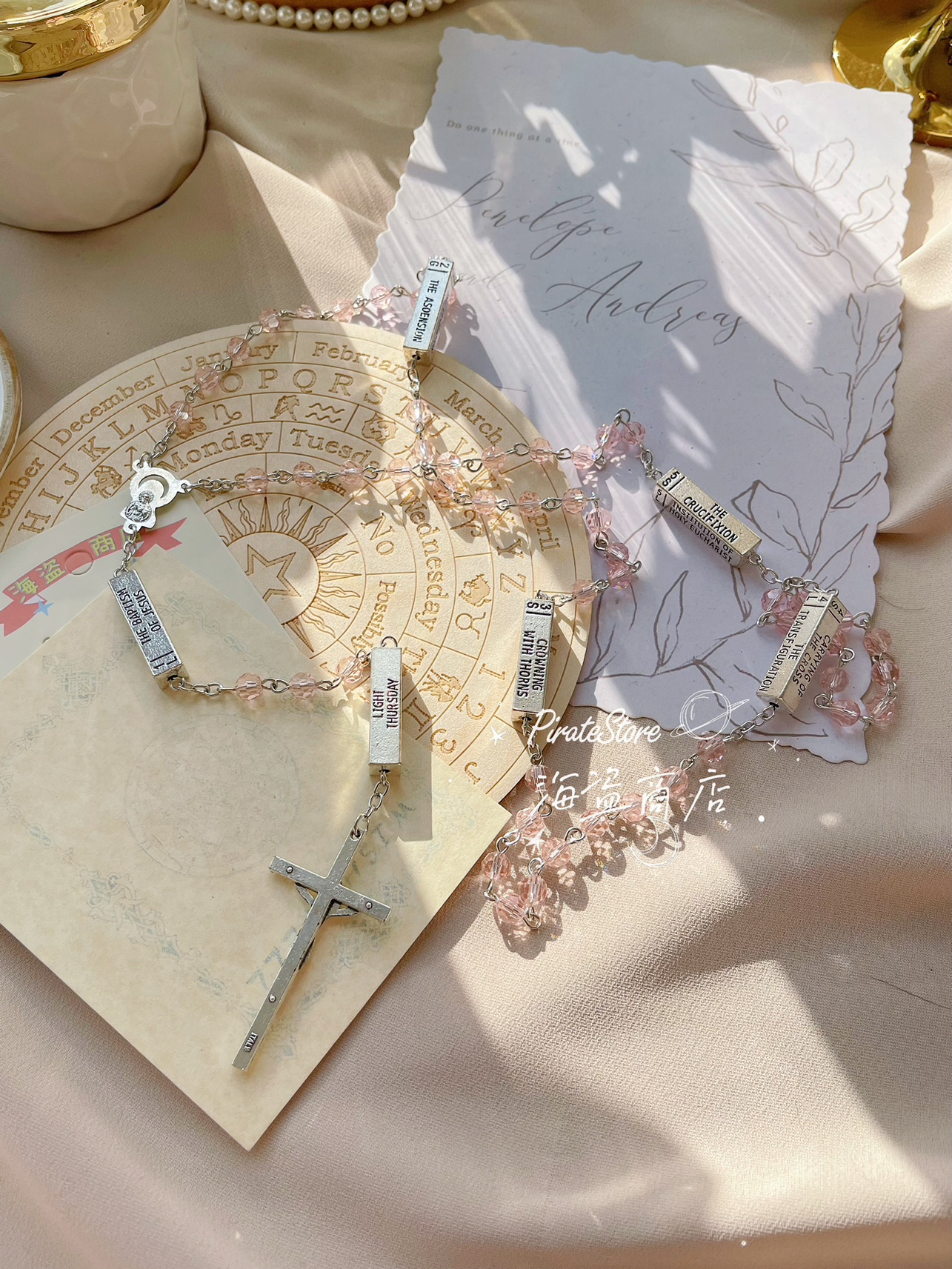 无言 粉色水晶十字架项链字母牌哥特亚原宿穿搭小众亚文化lolita