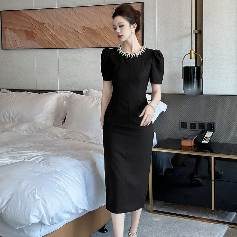 2025夏季流行单品女装简单大方的减龄连衣裙夏女新款今年流行爆款