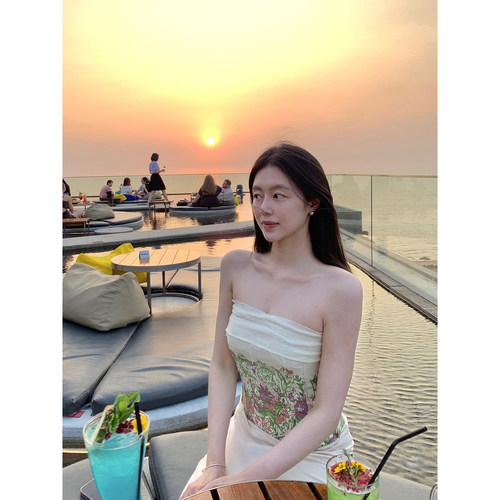 Floating 可穿戴印象派 莫柰花园缝进亚麻经纬 气质植物裹胸上衣