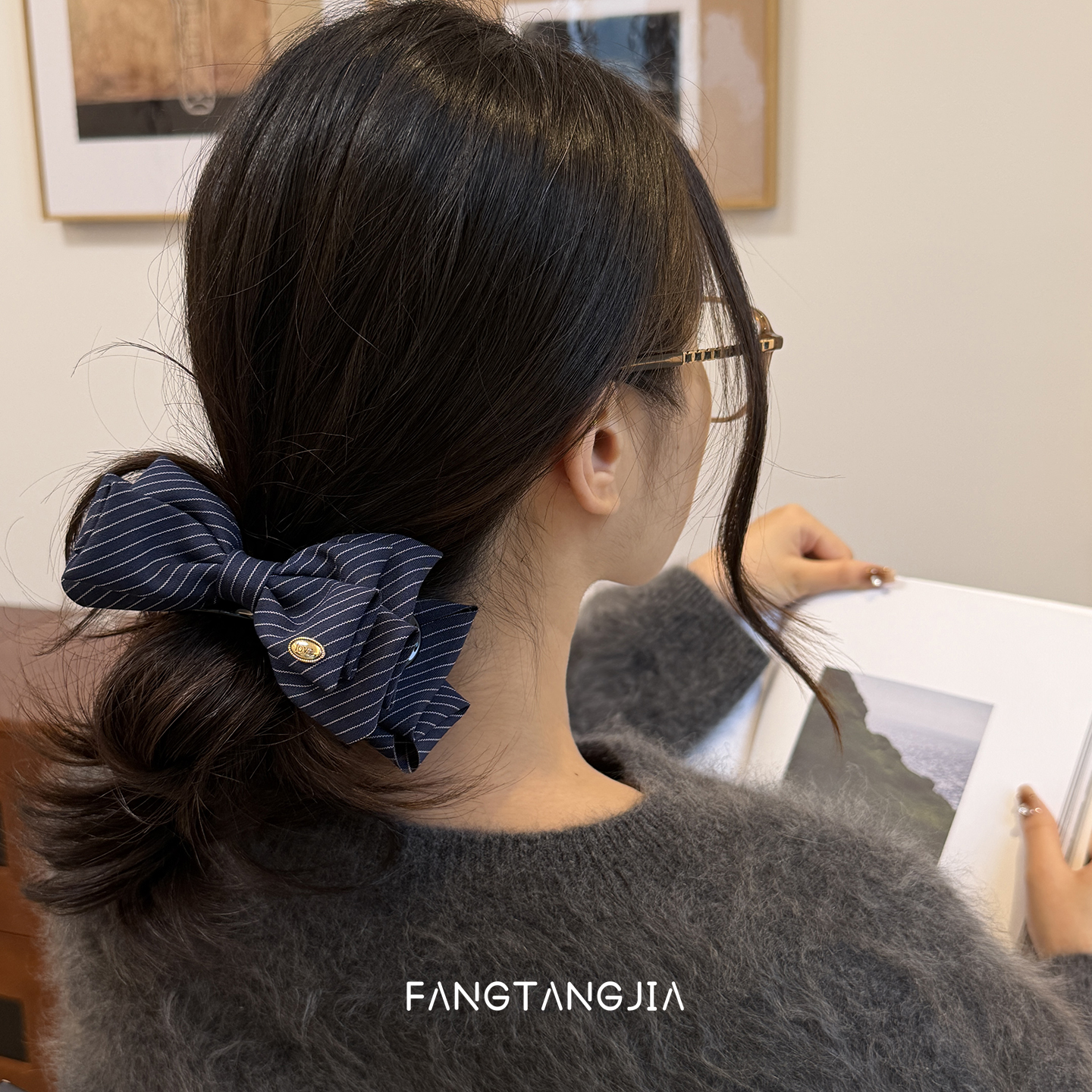 高版本学院风西装面料条纹蝴蝶结马尾发夹后脑勺大号抓夹发饰秋冬