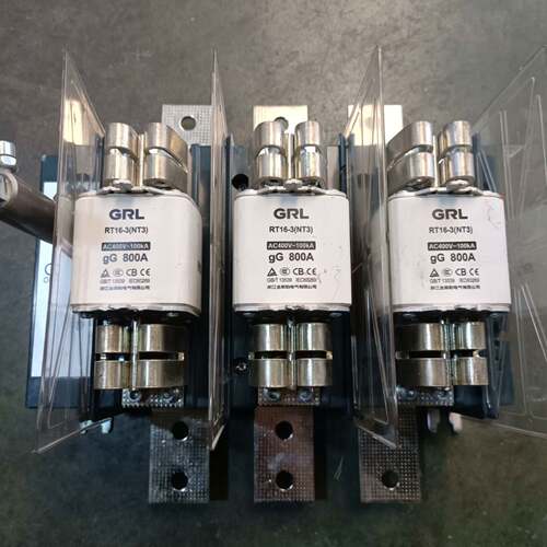 议价2台未通电3P800A隔离开关熔断器组可维修翻新