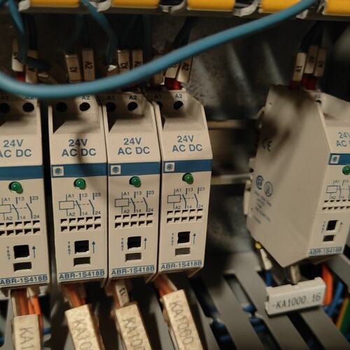 施耐德继电器ABR-1S418B 24V AC/DC 拆机现--议价商品