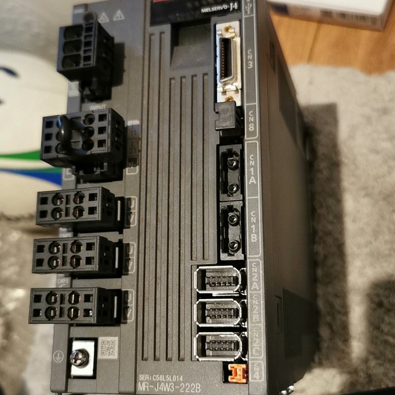 MR-J4W3-222B，三菱驱动，原装拆机--议价商品图片