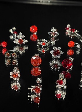 秋冬显白红色钛钢耳钉女养耳洞平底耳骨钉小众高级感新年圣诞耳环