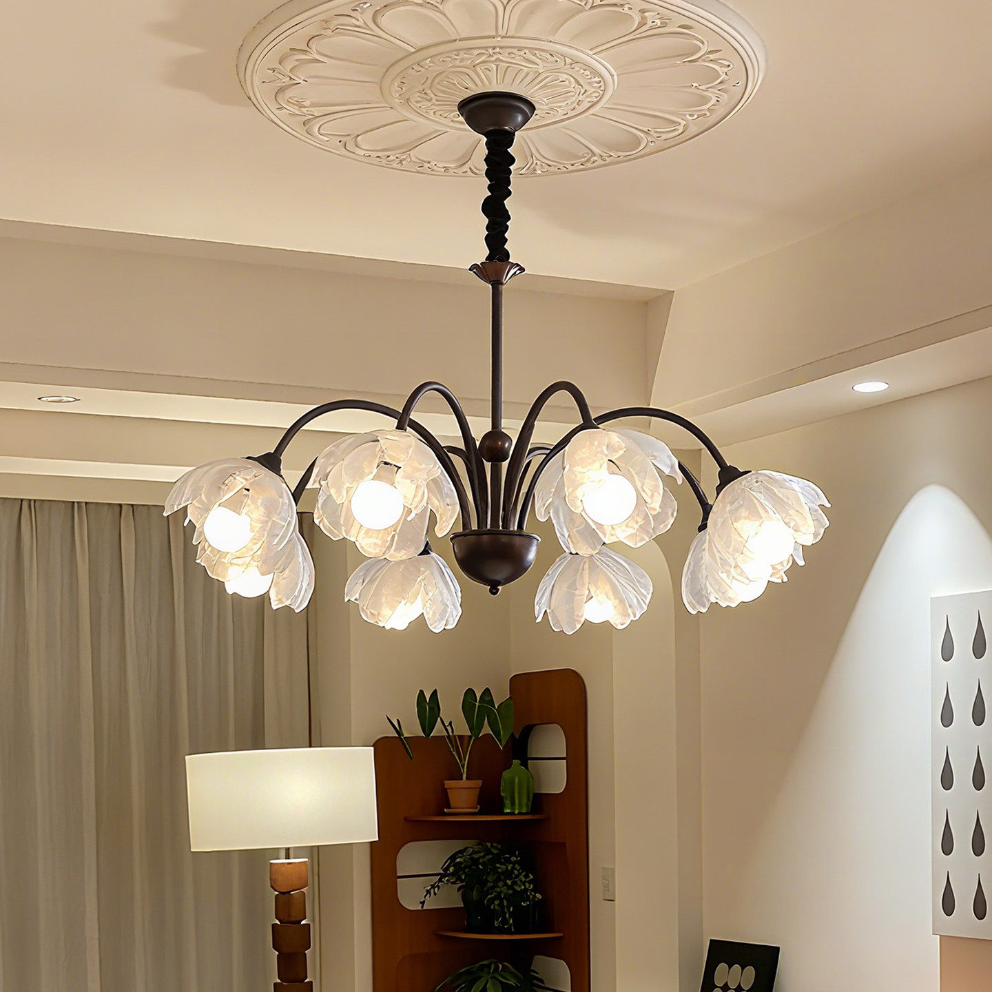 花瓣吊灯法式轻奢大厅装饰灯具中古风新款花朵造型设计创意客厅灯,家装灯饰光源,客厅吊灯,淘宝优惠券,粉丝福利购,淘宝优惠卷