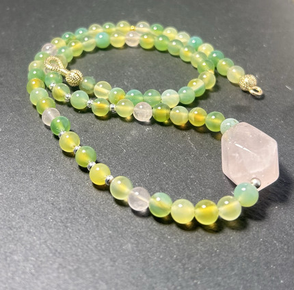 天然绿玛瑙粉水晶颈链 简约时尚
