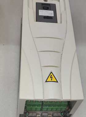 ABBACS5500105A44频率转换器DRIVE2.21.5kW二手
