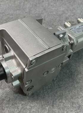 LENZE   3MOT  MCM 09E30SKMF1  G50BH121MVAR2S  i 30357