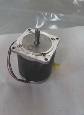 Vexta步进电机A25279412A3DC2.7V4.5A2相1.8步