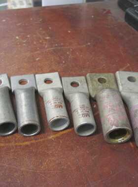 Miscellaneous Brands Crimp Lug 500 STR CU Lot of 8 New Surpl