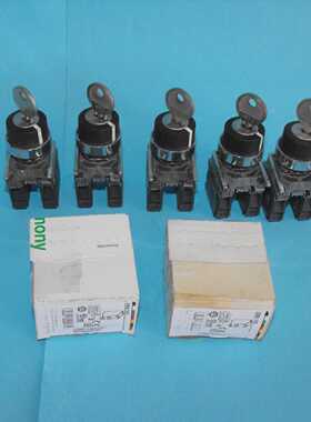 施耐德电气TELEMECANIQUEXB4BG21ZBE101ZBE102批量5PCS二手