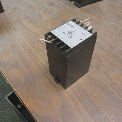 Eltime Phase Protection Relay B866 480V 3Ph 3W *Broken Top C
