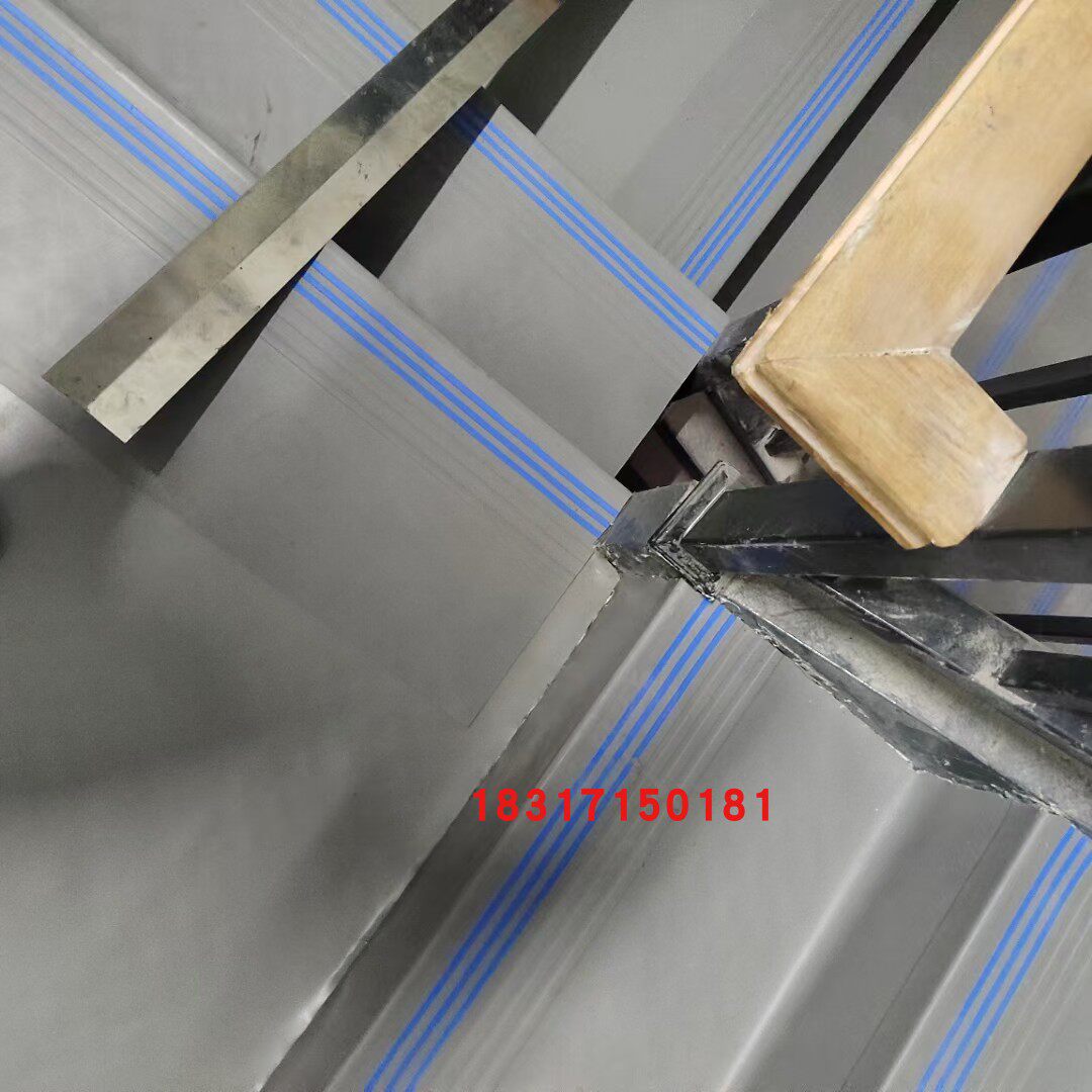 楼梯踏步垫隔音室内满铺铁台阶防滑可裁剪美容院补习班耐用耐压铺