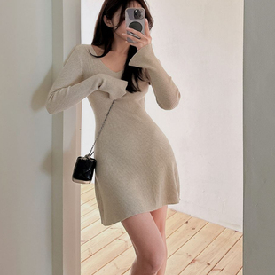 复古风喇叭袖 代购 开叉针织连衣裙 korea韩国女装 现货Cmy