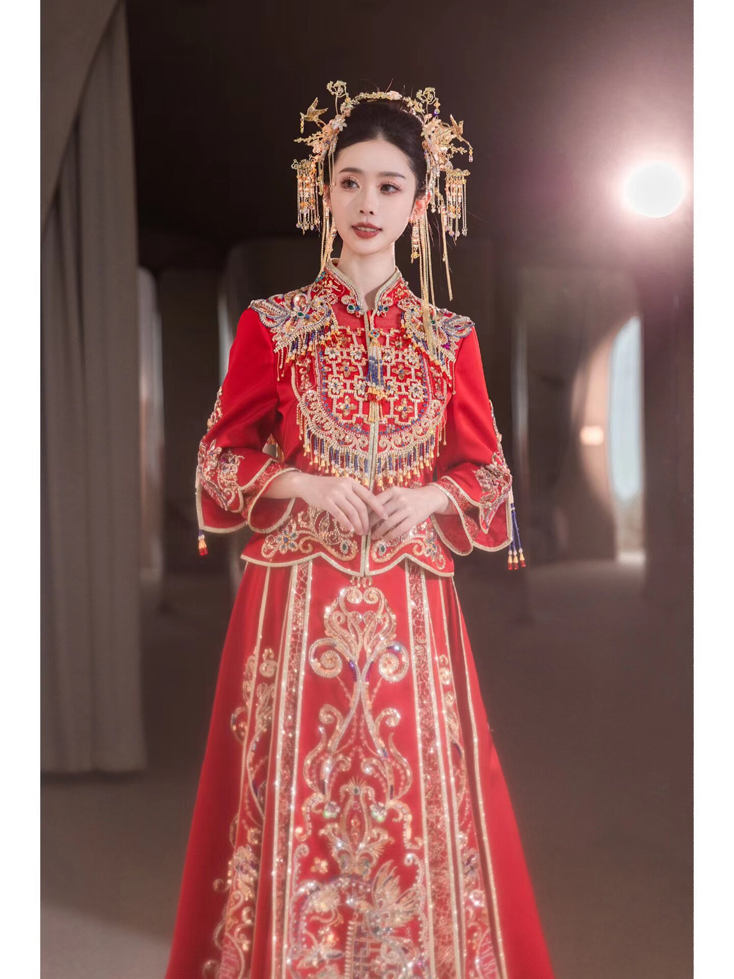 出租倒叙正版夏季新娘红色秀禾服高定串珠手工嫁衣超仙美马来褂