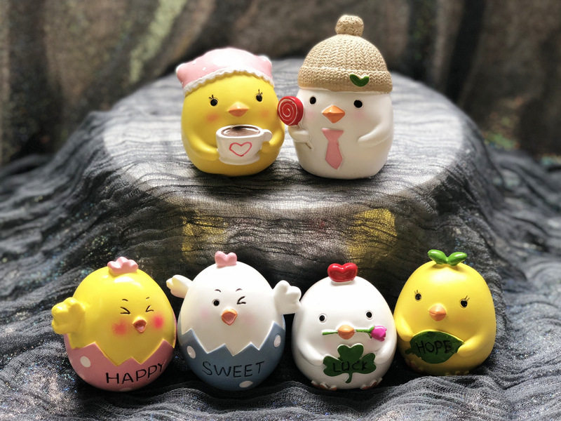 开心小鸡快乐小鸡桌面摆件公仔玩偶少女心可爱萌萌鸡喜怒哀乐背景
