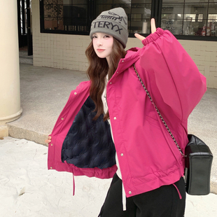 韩版树莓粉连帽短款羽绒服女2025冬季白鸭绒宽松小个子玫红色外套
