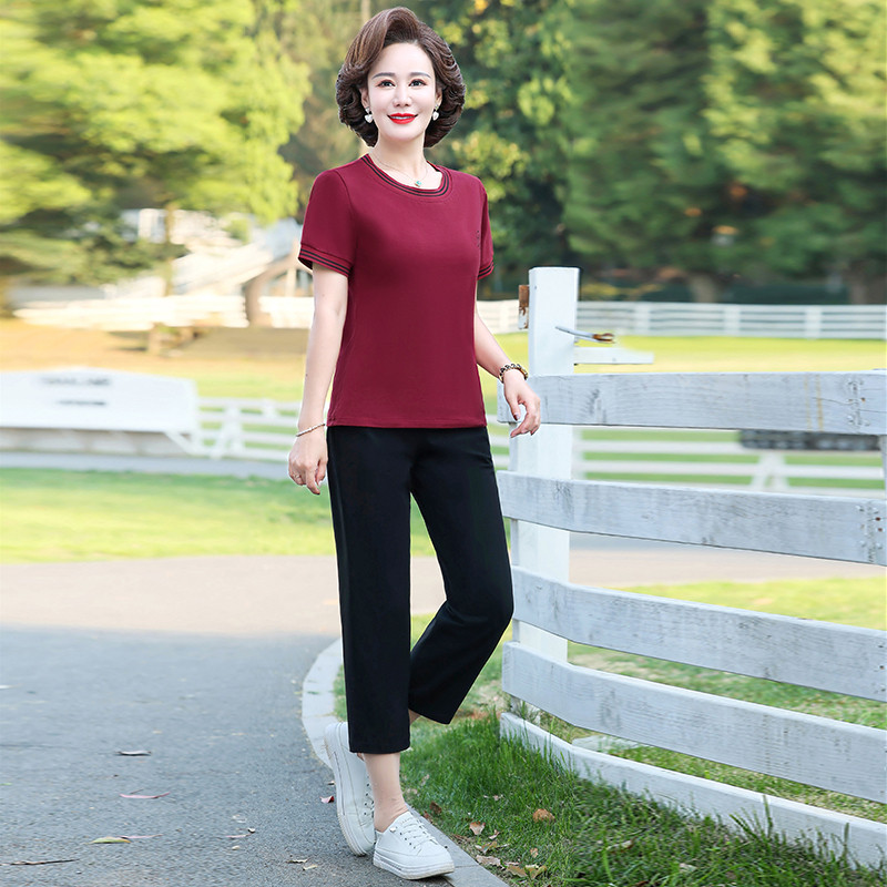 妈妈夏装运动服套装洋气新款中老年女夏季时尚短袖宽松休闲两件套图片