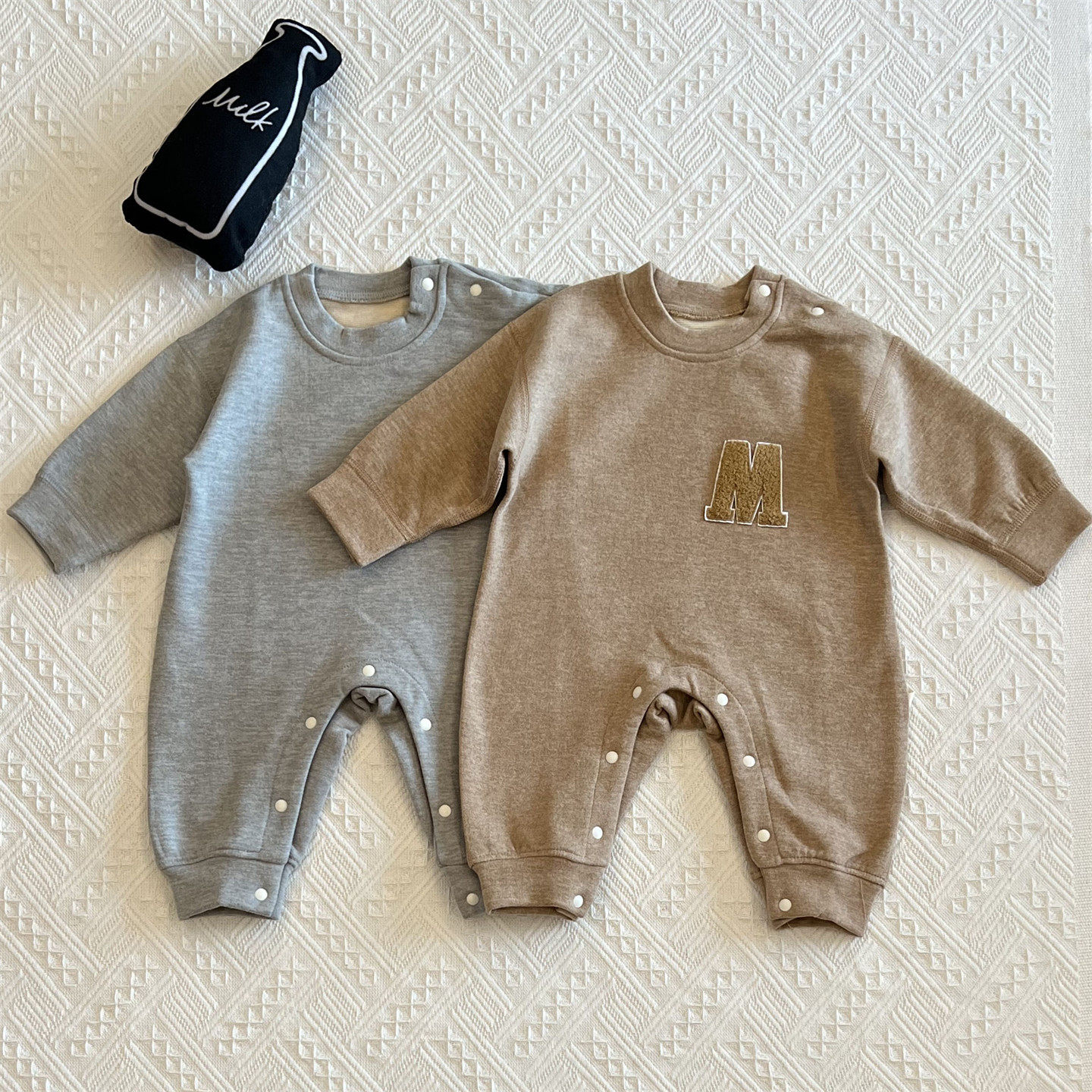 25秋装新生婴儿德绒连体衣保暖衣