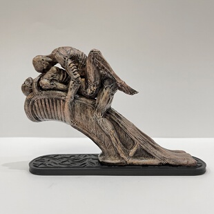 蔑视游戏吉格尔生物机械手办游戏动漫周边摆件现货男生自制模型