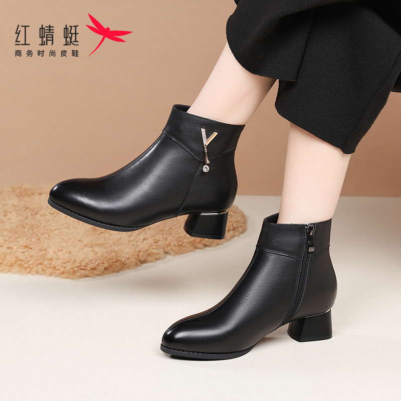 红蜻蜓气质时装靴粗跟真皮女靴