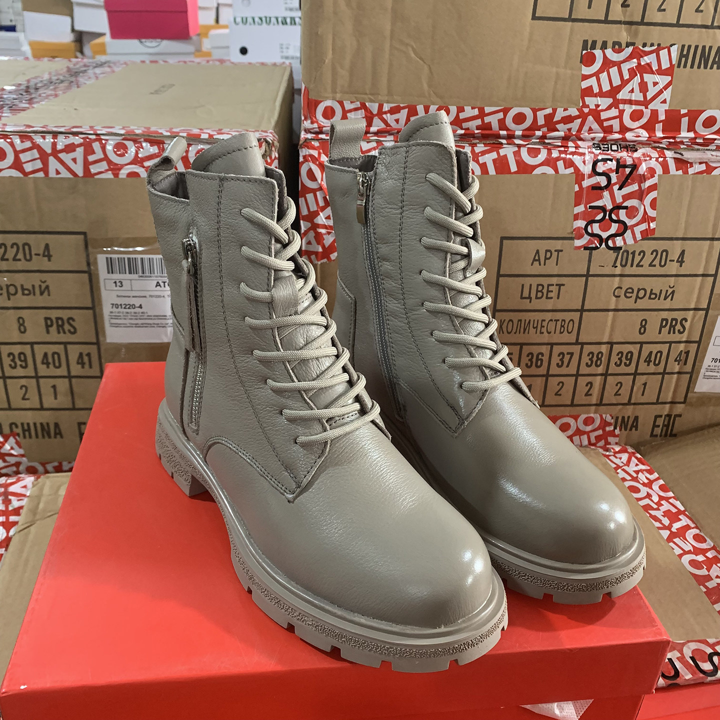 出俄罗斯单~冬季加绒保暖侧拉链马丁靴头层软牛皮舒适百搭短靴,女鞋,马丁靴,淘宝优惠券,粉丝福利购,淘宝优惠卷