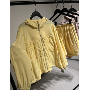 070609G识体店原C木巨2699粉色连帽宽松薄款外套蕾丝边阔腿短裤女