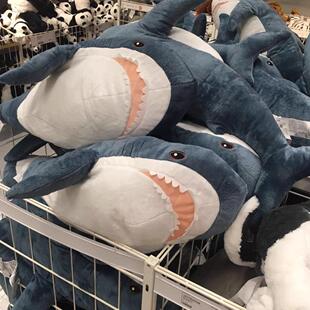 IKEA大鲨鱼毛绒玩偶公仔国内代购布罗艾啊呜玩具靠枕女友礼物抱枕