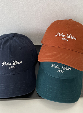 R-D-字母刺绣软顶鸭舌帽子女时尚百搭休闲出游户外遮阳棒球帽1993