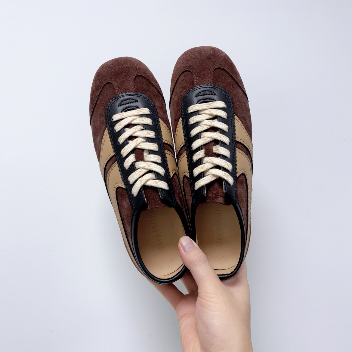 25新 纯原 洋气咖 超软  系带全皮 舒适暴走 百搭休闲鞋 女 M