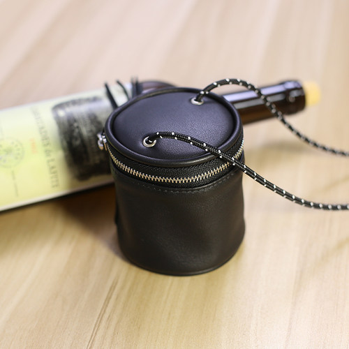 何以迷你单肩小口红手拿包