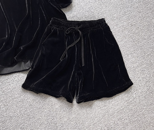 弹力中腰休闲裤真丝绒短裤