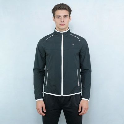 紫外线遮挡率90% 防泼水轻薄好弹性 原旦外矛F男款短款薄风衣夹克