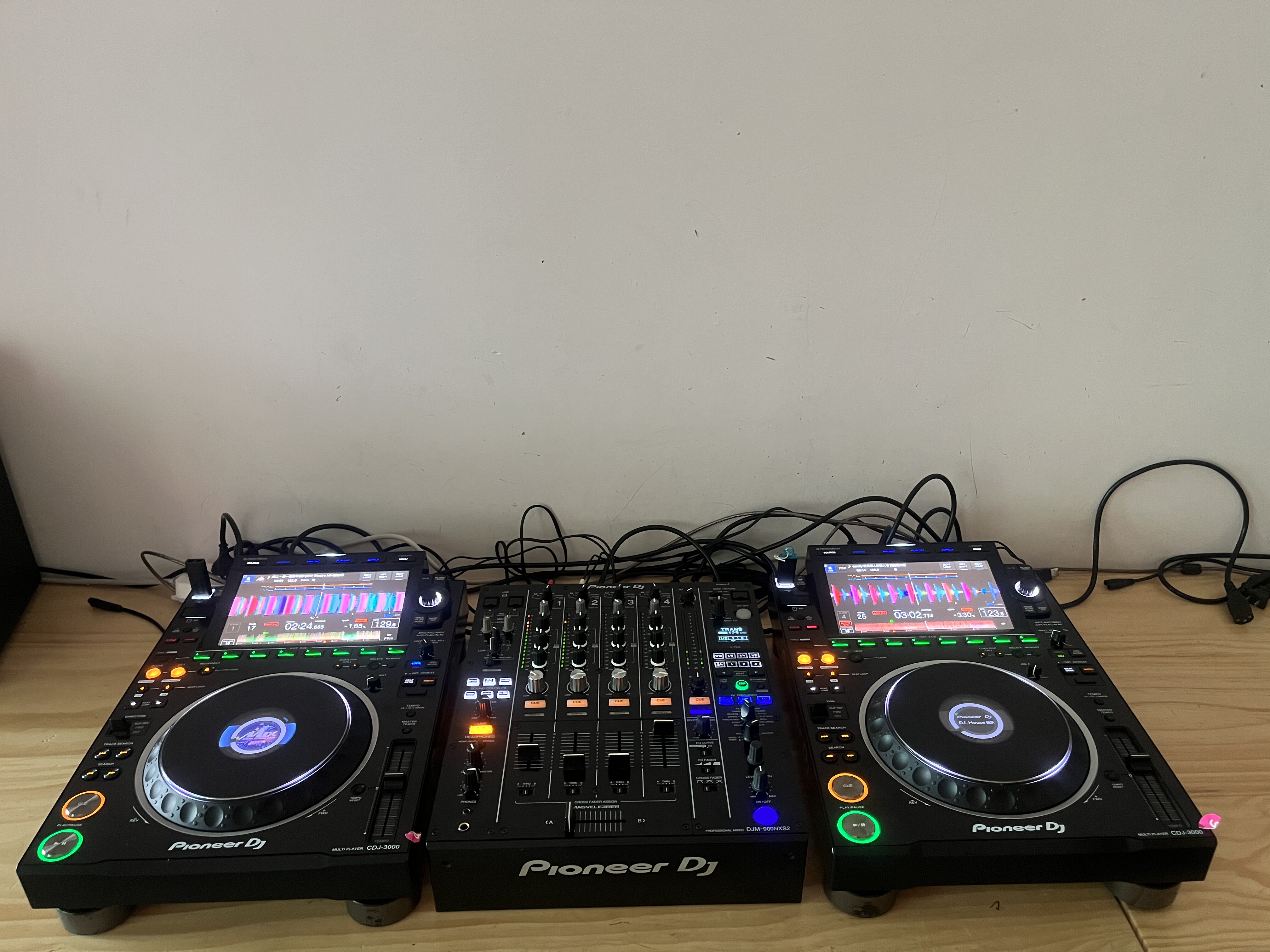 pioneer CDJ3000打碟机2台搭配DJM900NXS2混音台一套 成色如图