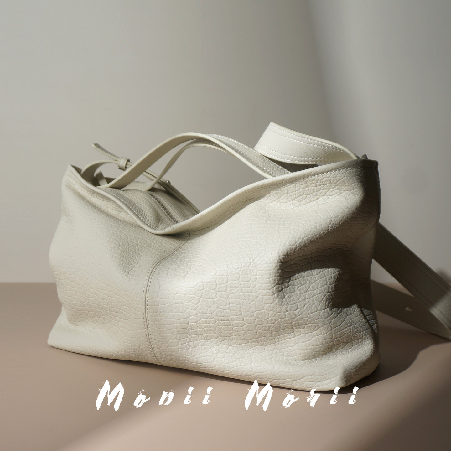 怪兽君小众枕头包真皮手拎包头层牛皮斜挎包大容量通勤单肩包托特,箱包皮具/热销女包/男包,波士顿包,淘宝优惠券,粉丝福利购,淘宝优惠卷