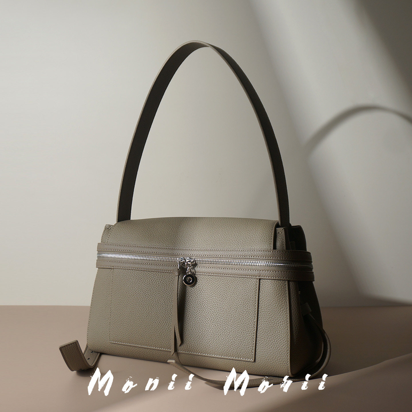 怪兽君2025新款大嘴包头层牛皮腋下包通勤大容量单肩包真皮斜挎包