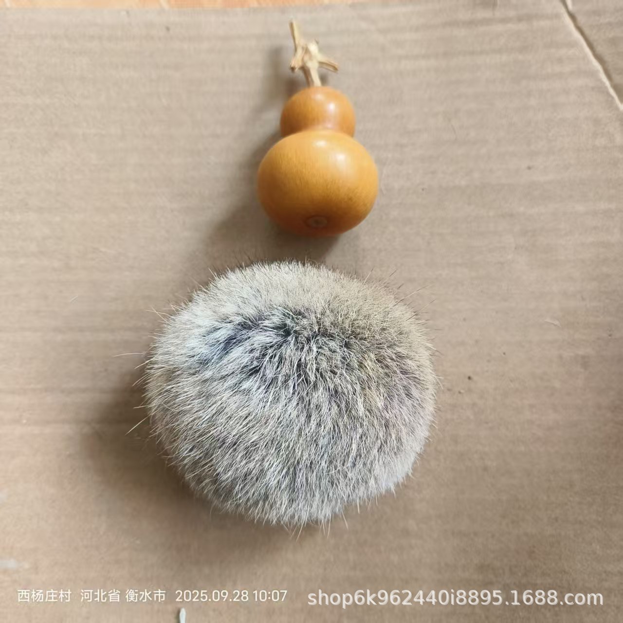 猫玩具猫咪兔毛球静音丰容耐抓耐咬跨境逗猫球球玩偶猫薄荷宠物猫