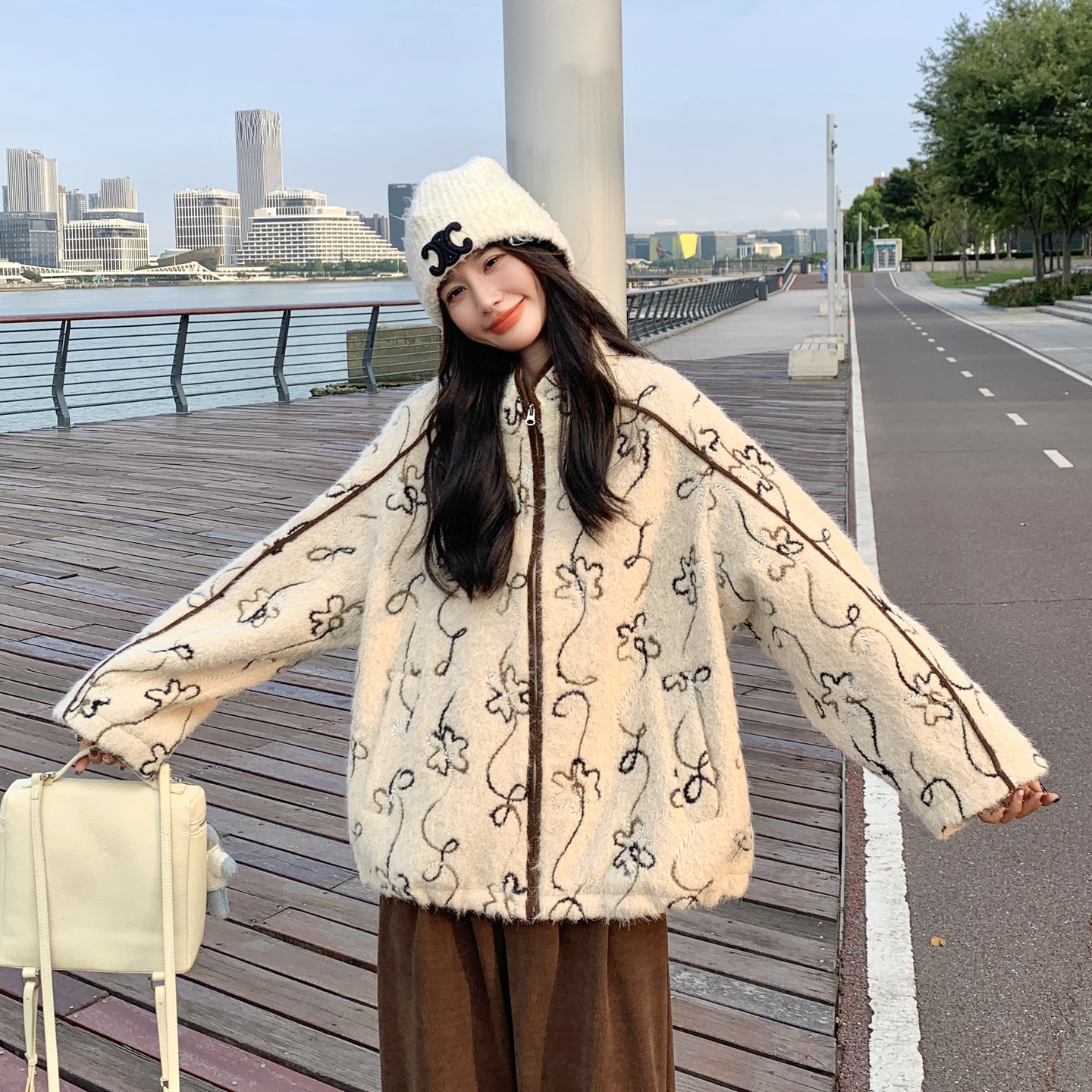 新款手发图重工毛呢刺绣立领绣花外套8129p195k298，女装毛呢外套，浙宝186